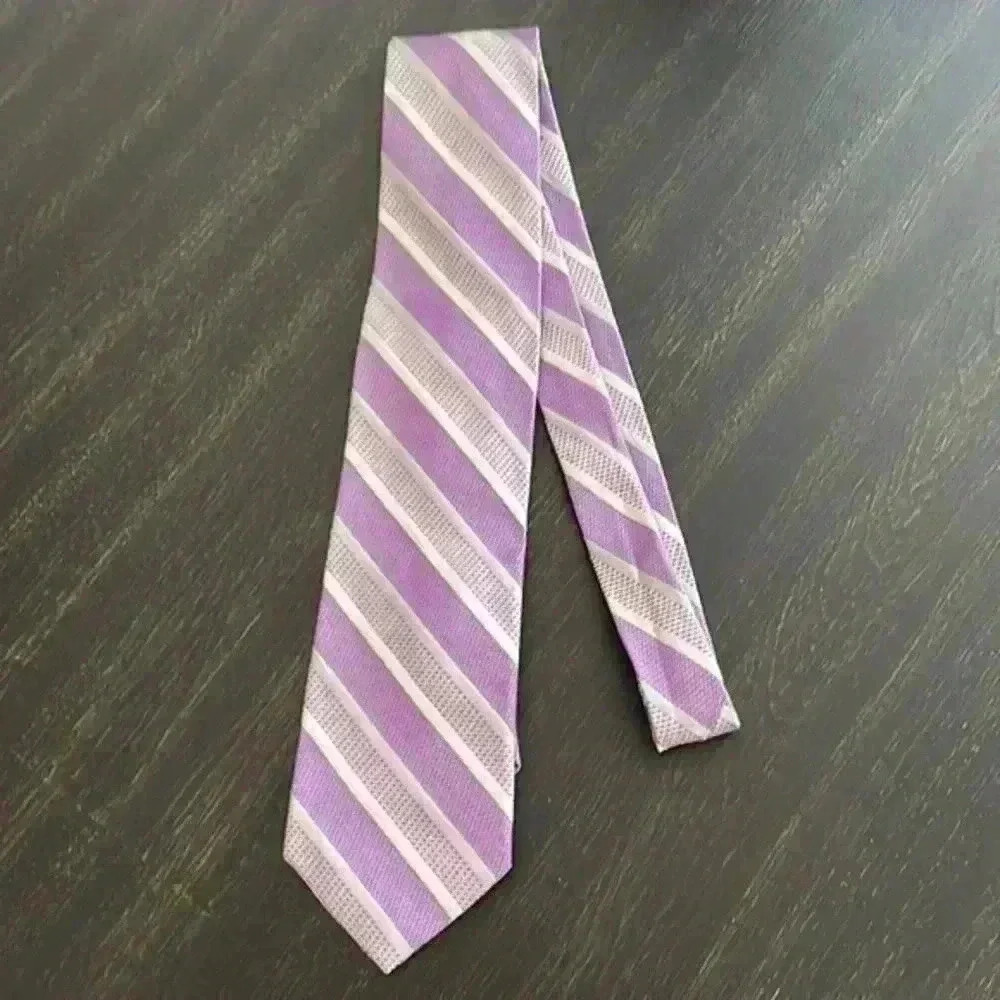 Jos A Banks neck tie‎ EUC